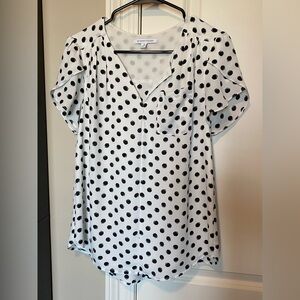41 Hawthorn White and Black Blouse